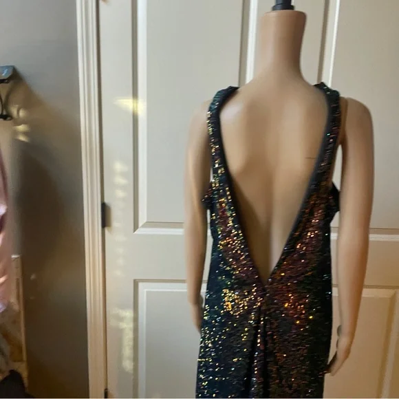 NWT Cache Iridescent Sequin Dress - halter neckline - Size Small - Picture 6 of 11